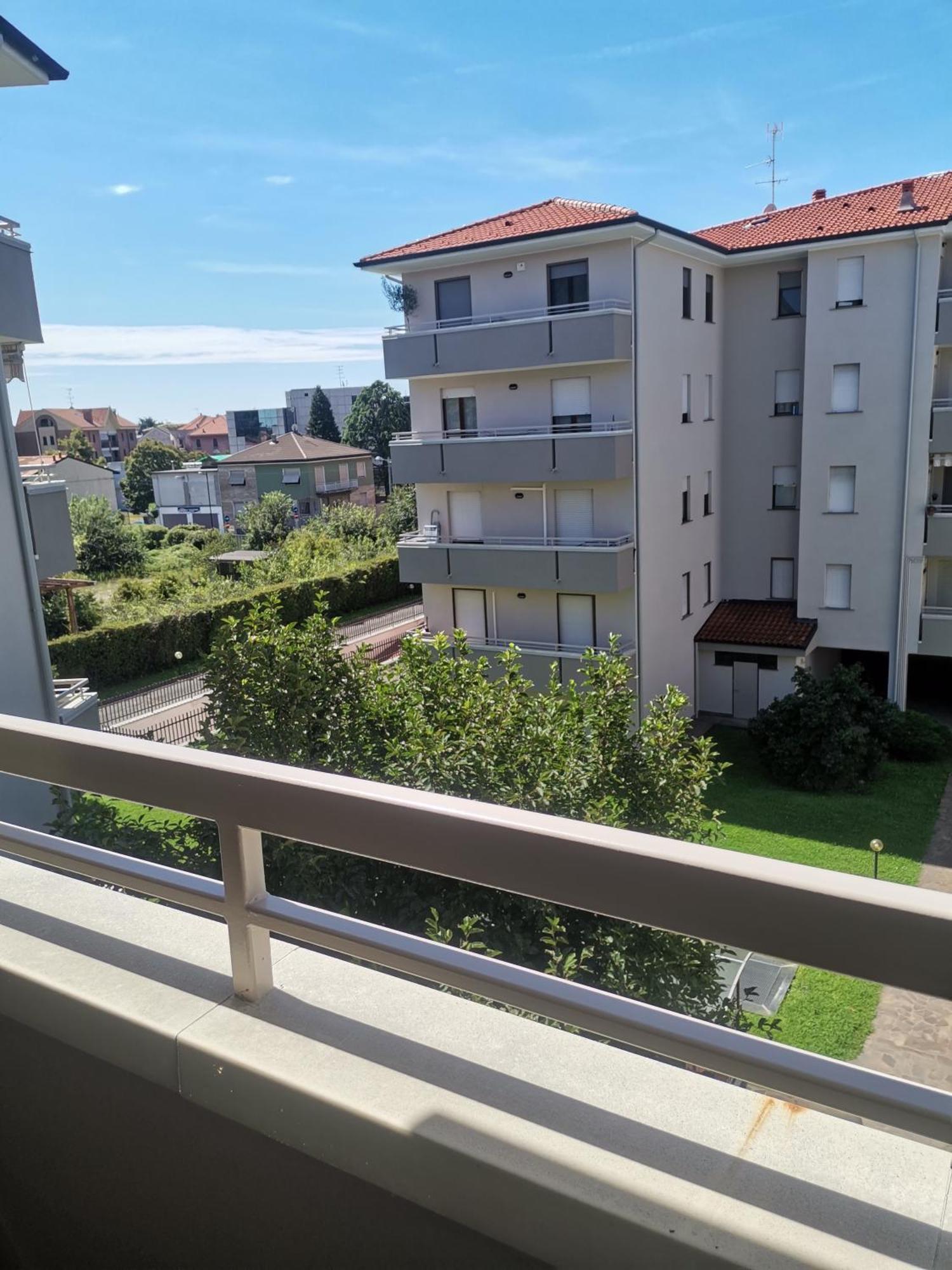 B&B Busto Garolfo المظهر الخارجي الصورة